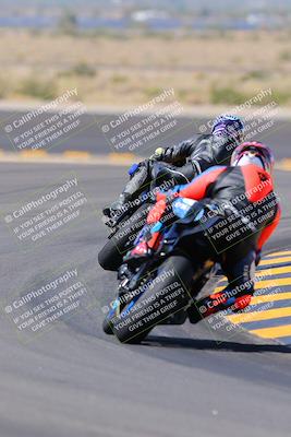 media/Oct-08-2022-SoCal Trackdays (Sat) [[1fc3beec89]]/Turn 11 Backside (1145am)/